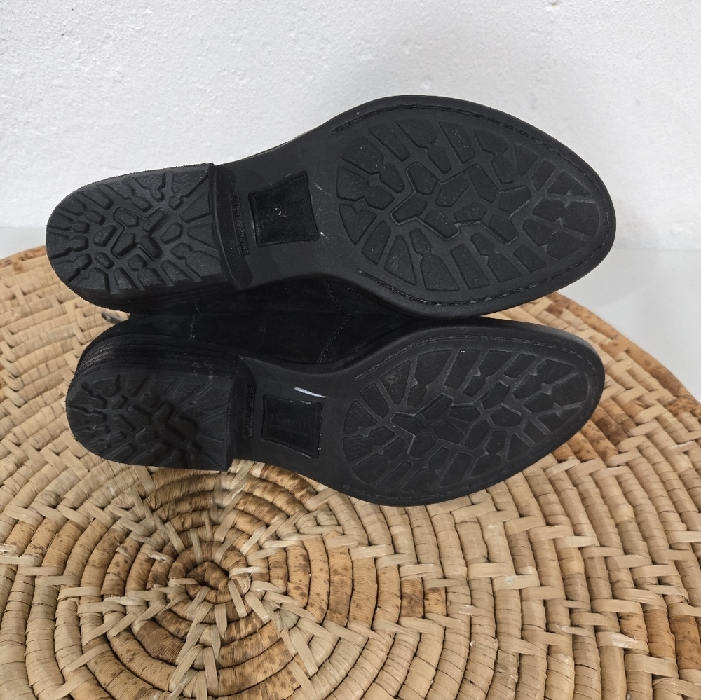 Born Black Oiled Suede Leather Western Ankle Booties 6 - Picture 6 of 7